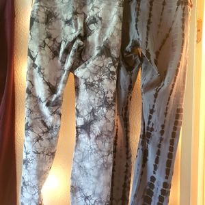 Lululemon leggings White & Grey Tie Dye